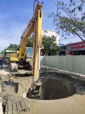শক্তিশালী খনন পারফরম্যান্স এক্সক্যাভেটর স্লাইডিং আর্ম SH240 সাবওয়ে জ্যাকিং টানেল 24T এর জন্য আনুষাঙ্গিক সহ